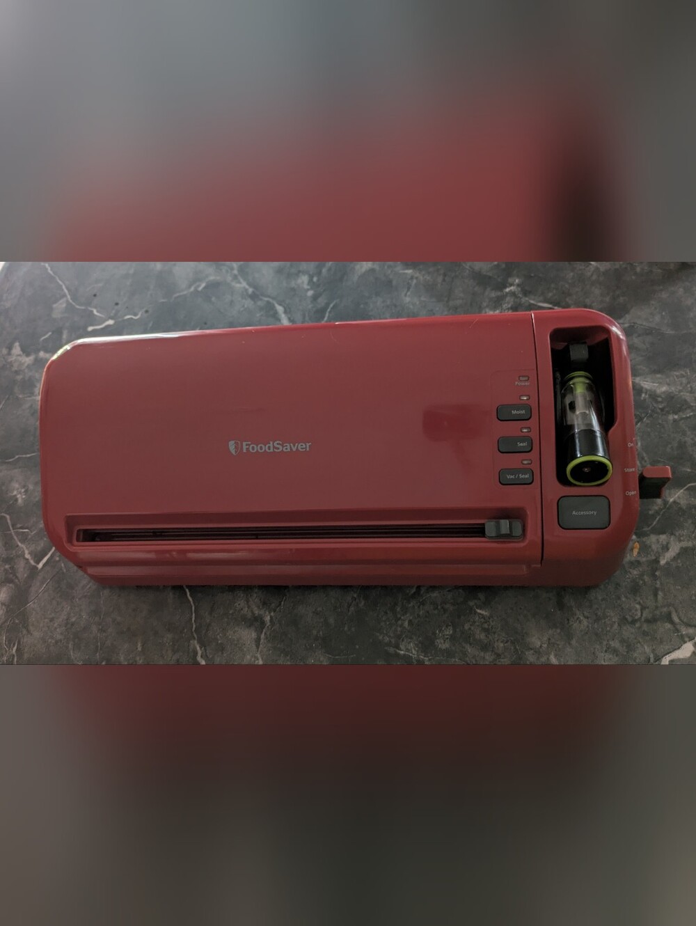 FoodSaver FM3600 Series 2-in-1 Vacuum Sealing System Red Excellent Condition